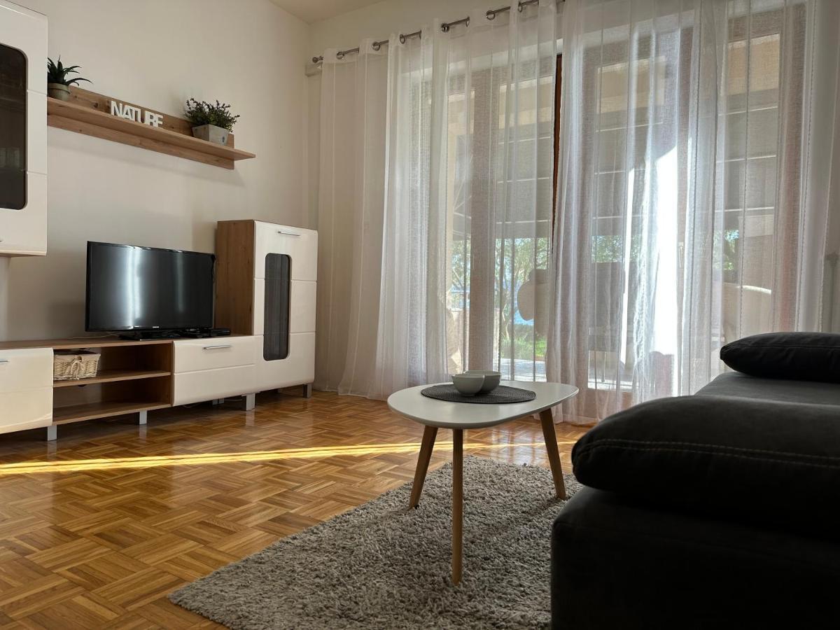 Apartmani Roko Biograd Na Moru Exterior foto