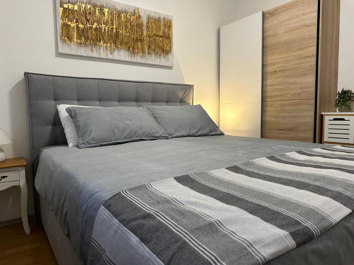 Apartmani Roko Biograd Na Moru Exterior foto